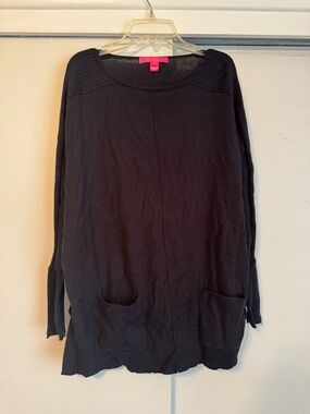 Lilly Pulitzer Black Top with Pink Label